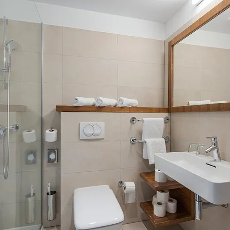 Katarina Hotel 4*
