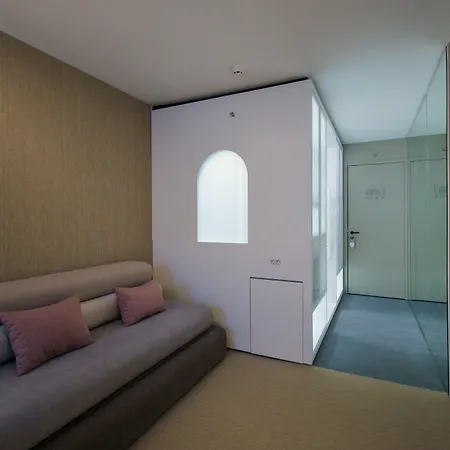 Katarina Hotel 4*