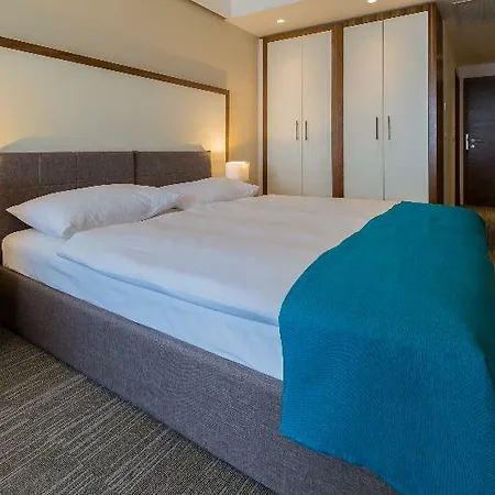 Katarina Hotel 4*