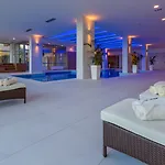 Katarina Hotel 4*