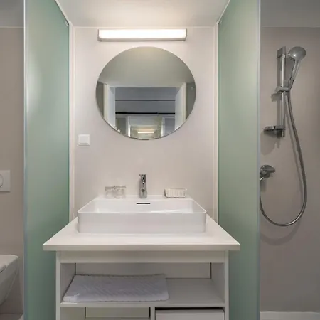 卡塔琳娜酒店 酒店