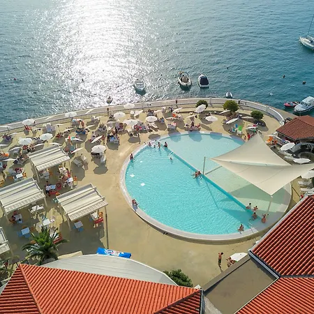 Katarina Hotel 4*